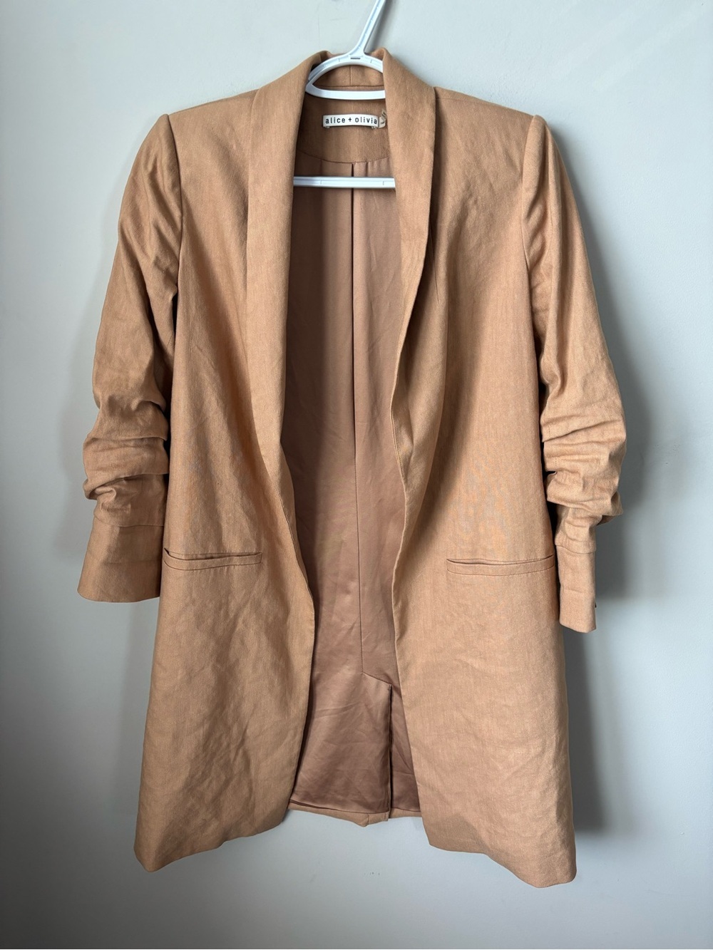 Alice + Olivia | Muriel Scrunched Slit Sleeve Coat Size XS - Picture 4 of 11